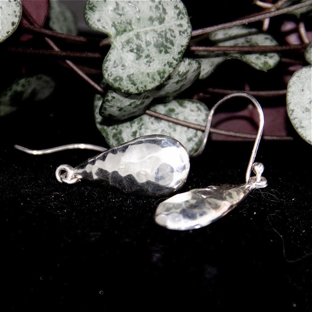 ATI Mexico‎ 925 Sterling Silver Hammered Teardrop Dangle Earrings French Wire